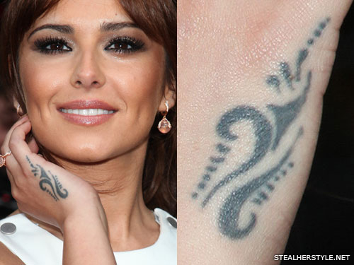 Tattoo on the buttocks - beautiful and vulgar Tattoo on the buttocks - beautiful and vulgar